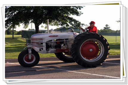 Tractor Cruise