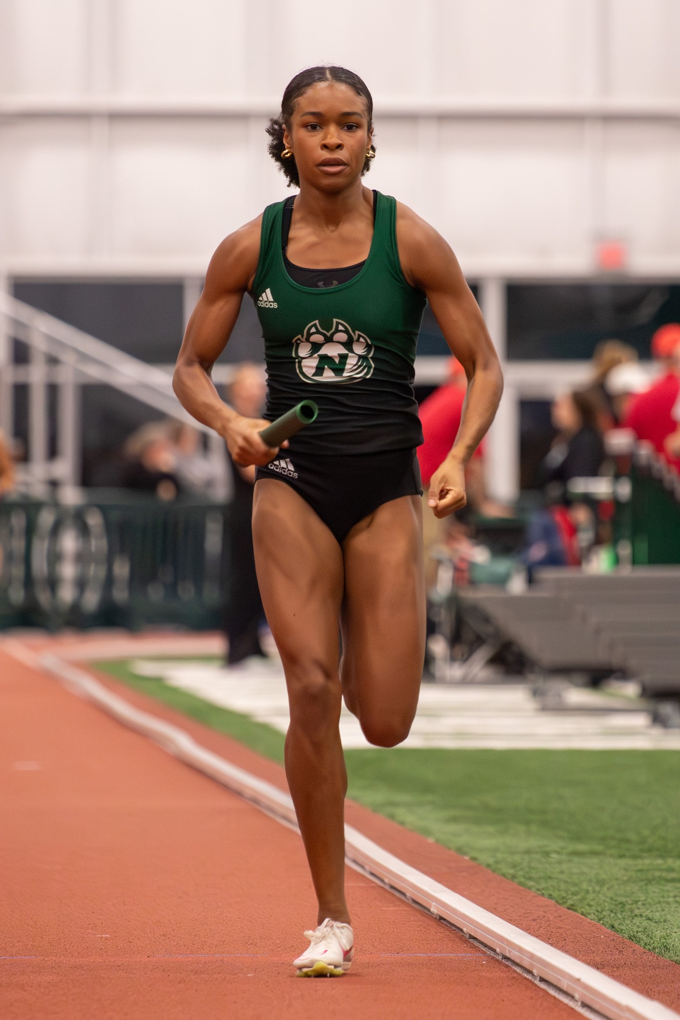 Tiffany Hughey will compete in the 400m at the USATF Indoor National Championships this weekend in Albuquerque, NM.